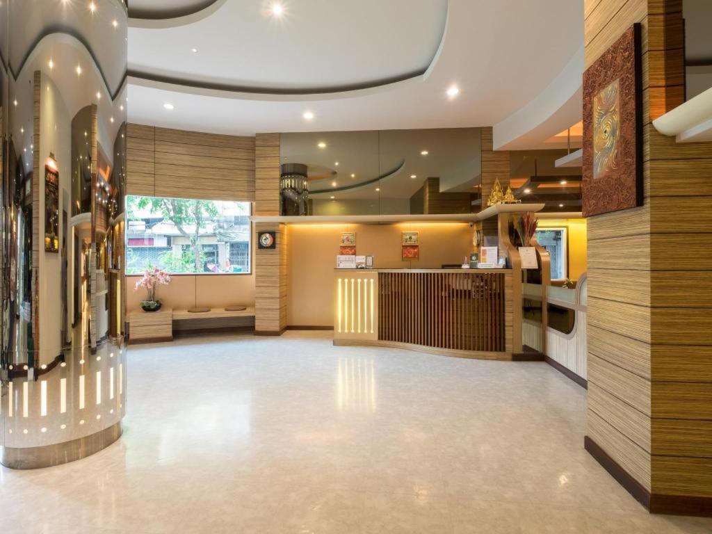 New Suanmali Hotel Бангкок Экстерьер фото