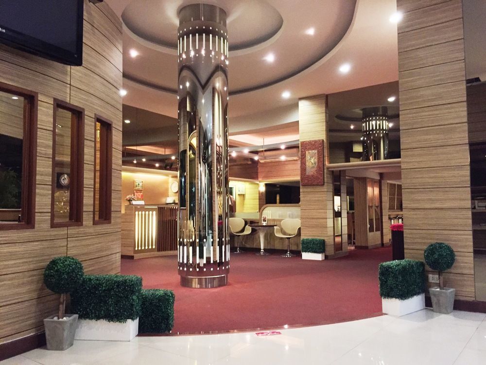 New Suanmali Hotel Бангкок Экстерьер фото