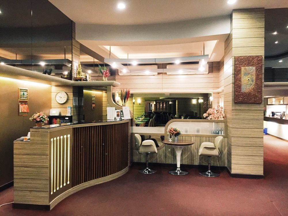 New Suanmali Hotel Бангкок Экстерьер фото