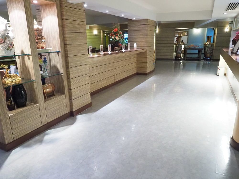New Suanmali Hotel Бангкок Экстерьер фото