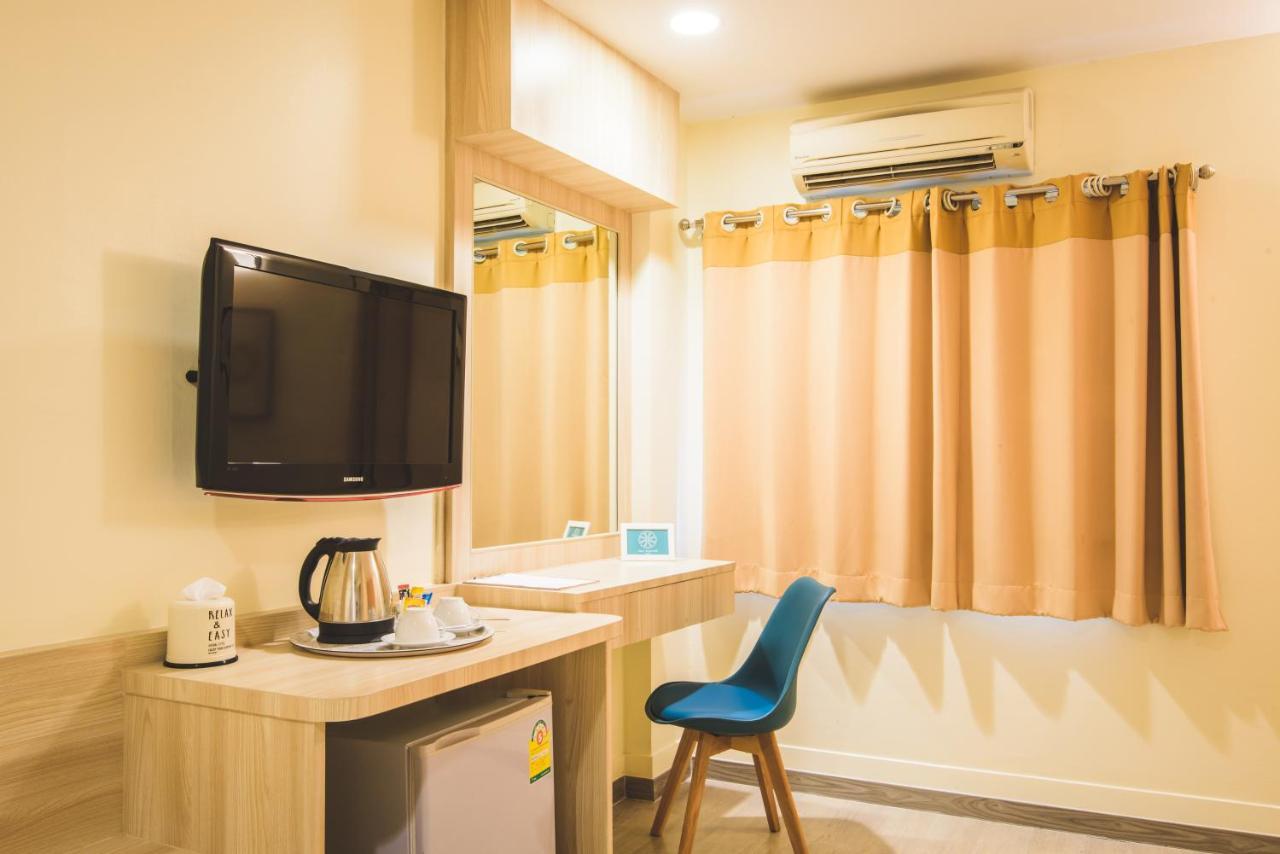 New Suanmali Hotel Бангкок Экстерьер фото